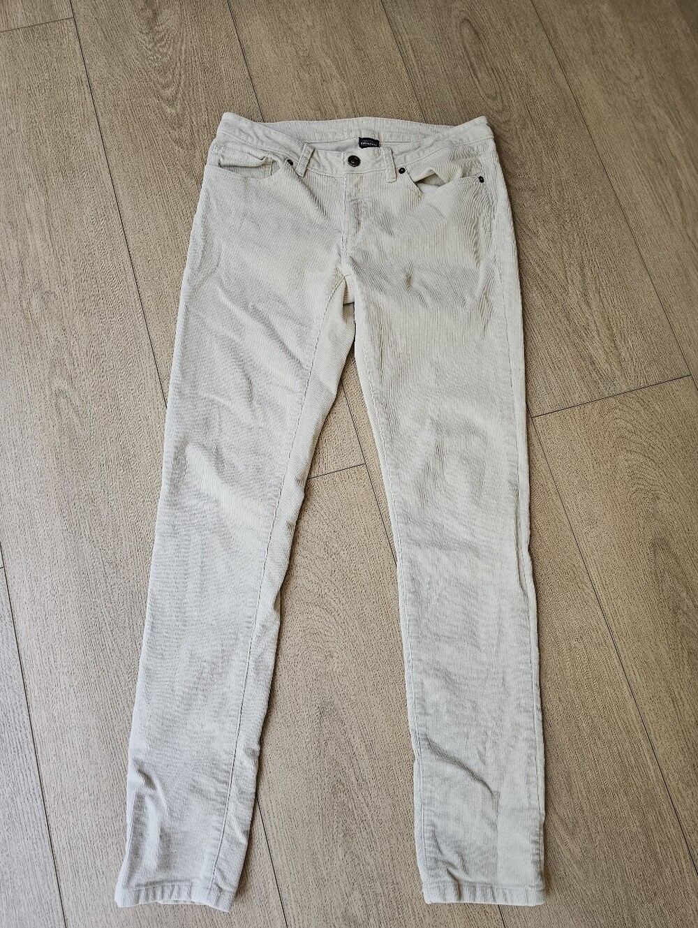 Patagonia Women's Fitted Organic Cotton Corduroy Pants (55055) natural - size 30 - Picture 3 of 12